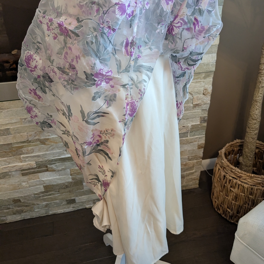 Chi Chi London Floral Midi Dress - Cream and Pink - Picture 3 of 6